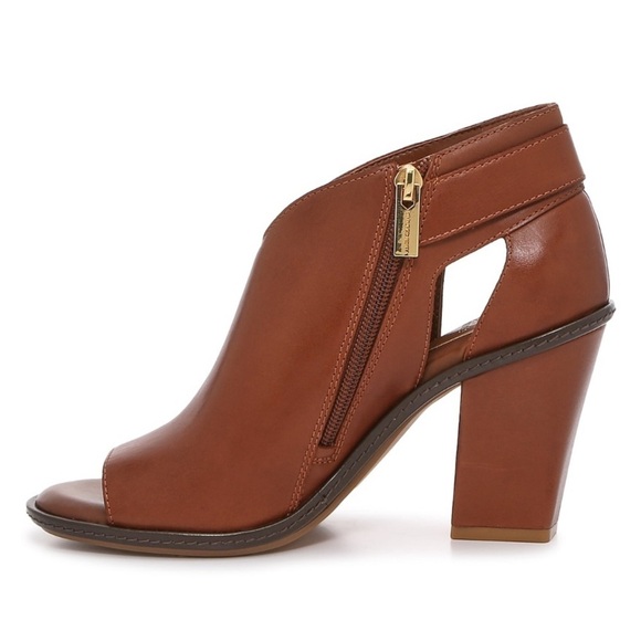 Vince Camuto Faydra Bootie cognac color - Picture 5 of 7